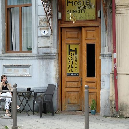 Suncity Ostello Batumi Esterno foto